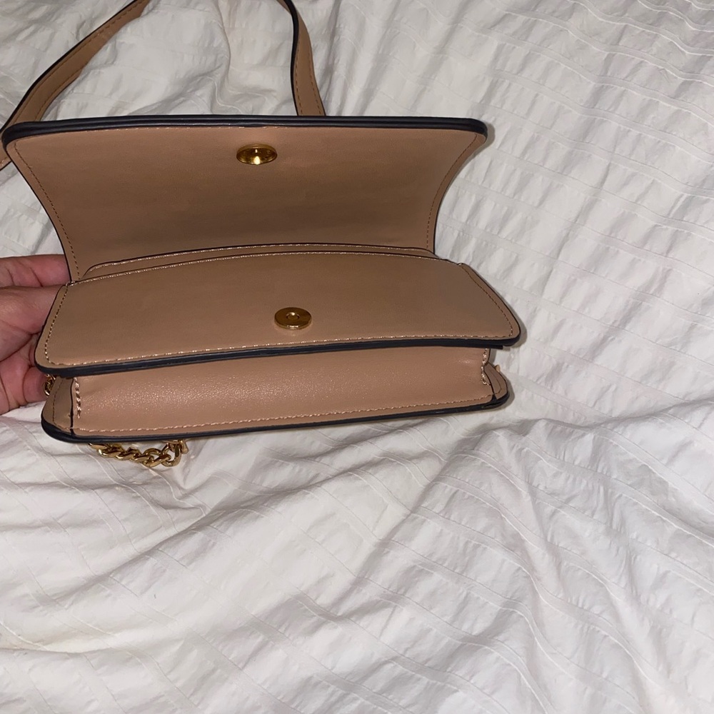 Crossbody bag - Picture 10 of 13